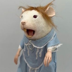 Meet your Posher, Lynn